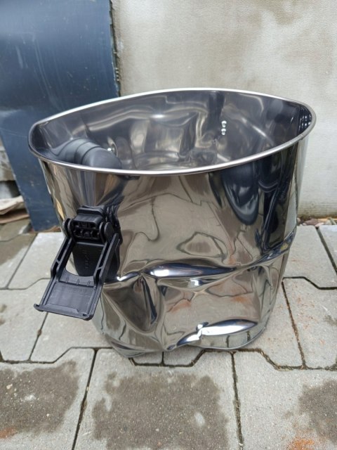 OUTLET W752 ODKURZACZ PRZEMYSŁOWY POPIOŁU KOMINKA GRUZU 2000W