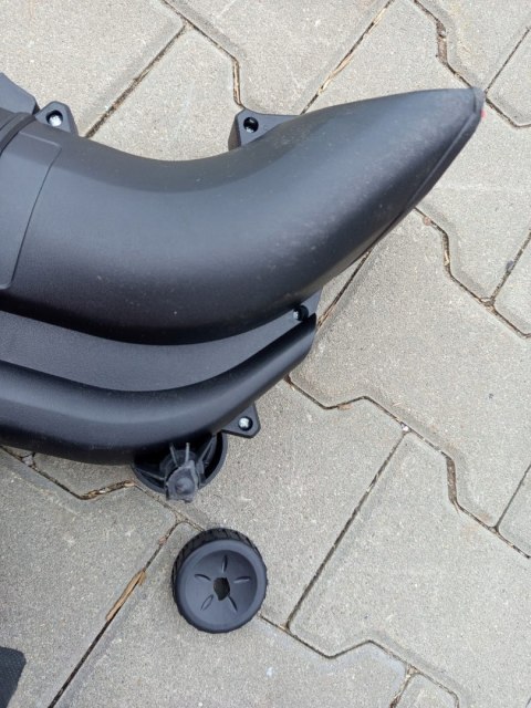 OUTLET W754 DMUCHAWA DO LIŚCI ELEKTRYCZNA OGRODOWA ODKURZACZ 3650W