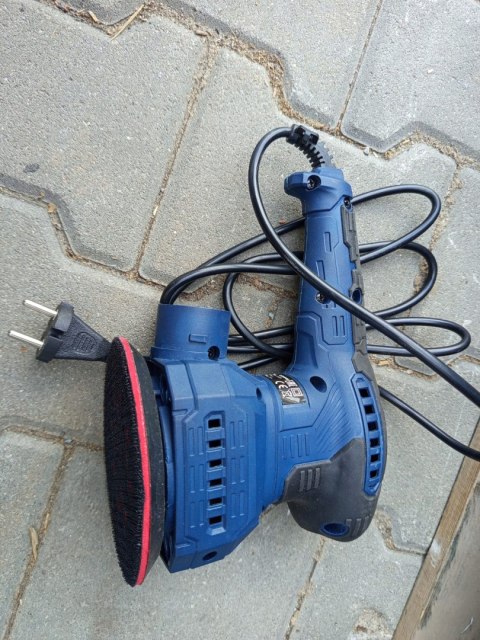 OUTLET W802 SZLIFIERKA MIMOŚRODOWA OSCYLACYJNA 125mm 1350W 3W1 PADY