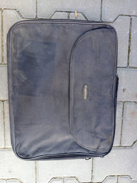 OUTLET W860 TORBA NA LAPTOPA LEKKA POJEMNA CZARNA POKROWIEC NA LAPTOPA