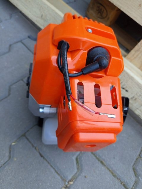 OUTLET W927 GLEBOGRYZARKA SPALINOWA KULTYWATOR DO GLEBY ZIEMI AERATOR 5,2KM