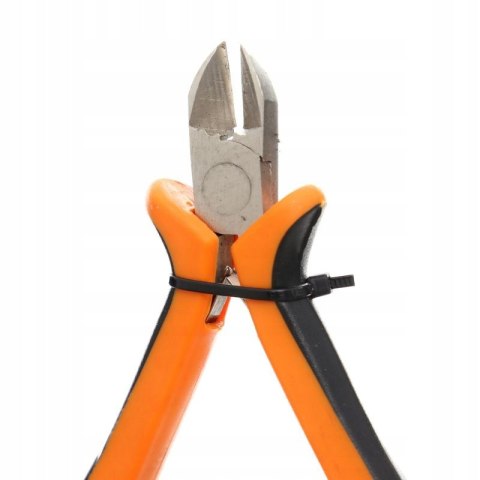 WKRĘTAKI ŚRUBOKRĘTY SZCZYPCE ZESTAW NARZĘDZI 14 ELEMENTÓW KD10894