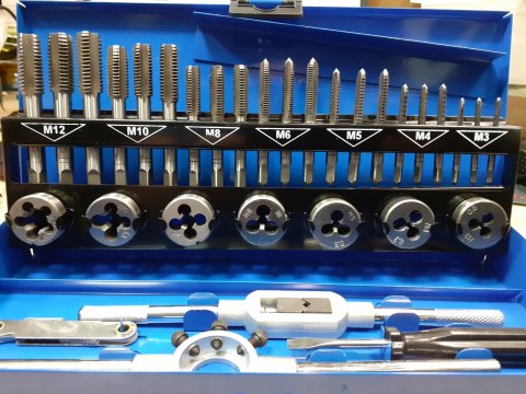 Zestaw gwintowników i narzynek M3-M12 32 el.