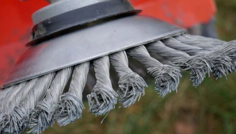 DRUCIAK TARCZA SZCZOTKA DRUCIANA DO KOSY CHWASTY