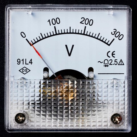 AGREGAT PRĄDOTWÓRCZY GENERATOR PRĄDU PRZENOŚNY JEDNOFAZOWY 3500 BENZYNA AVR